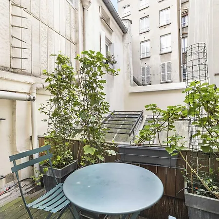 Petit Chalet Paris Exterior photo